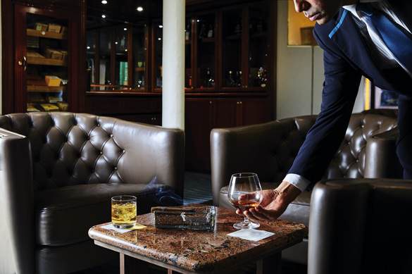 Silversea, Silver Wind, Connoisseur's Corner.jpg